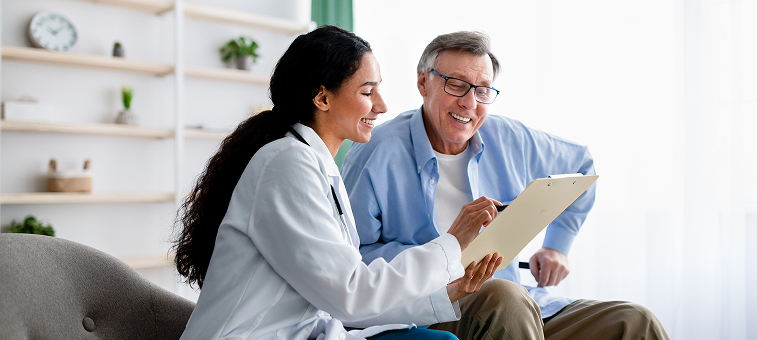 vision-img-1 Doctor and Patient discussing results